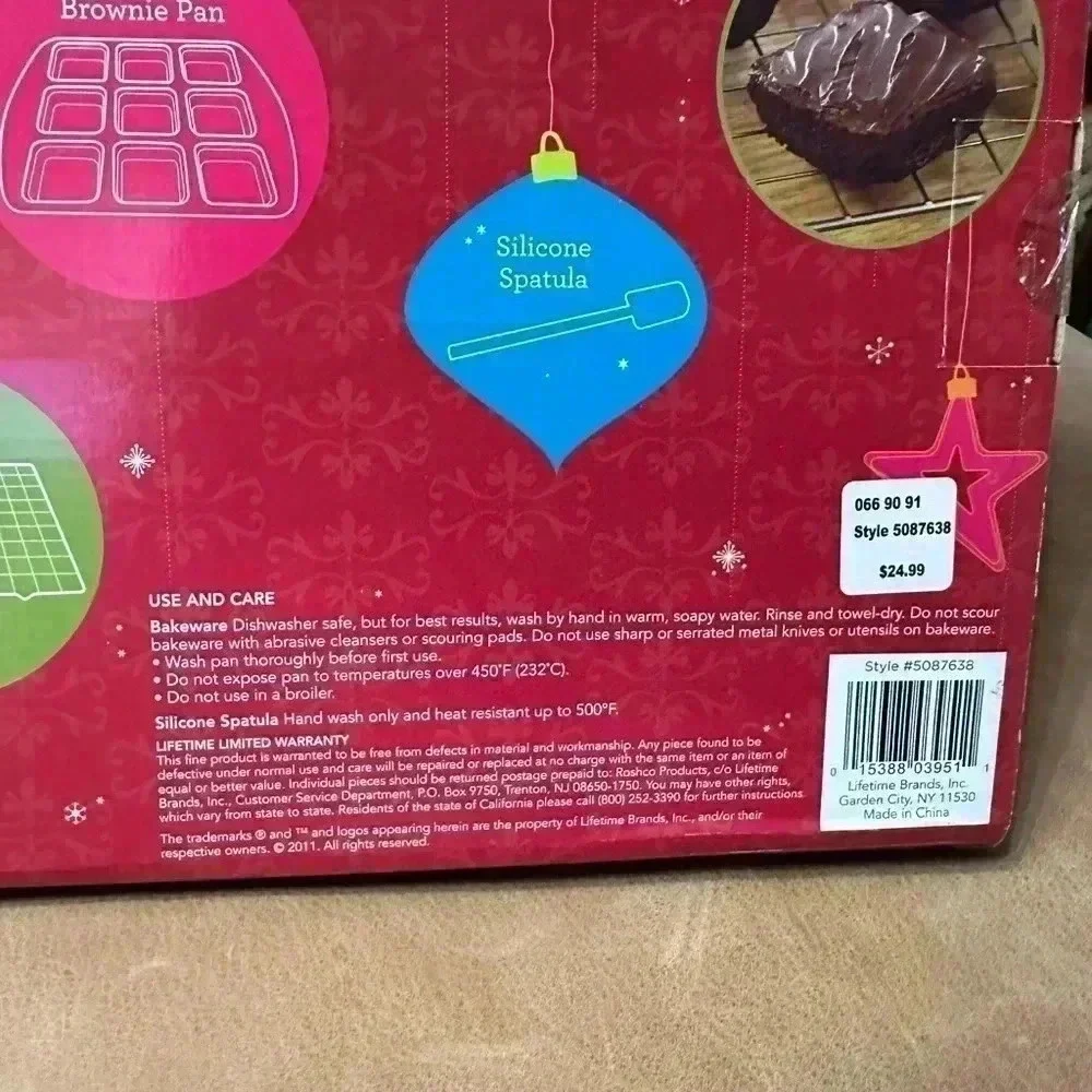 3 Piece Holiday Brownie Set Brownie Pan Cooling Rack And Spatula